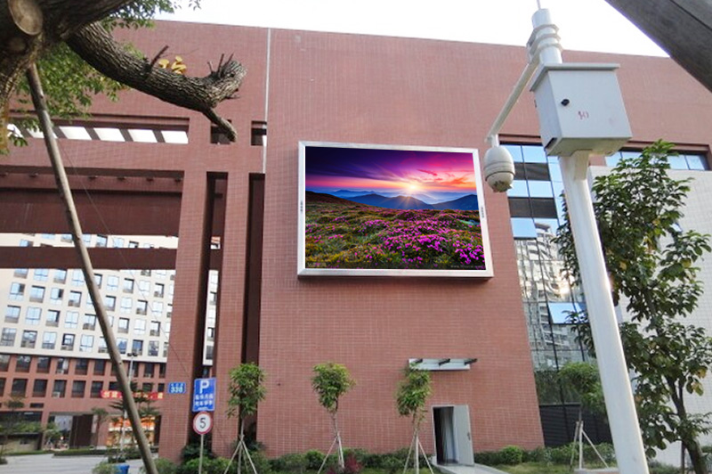 廣東體育職業(yè)技術(shù)學(xué)院戶外PH8全彩色LED顯示屏